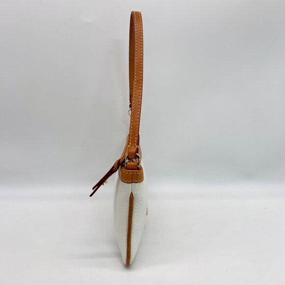 Dooney & Bourke White Pebble Grain Convertible Wristlet - Picture 4 of 11